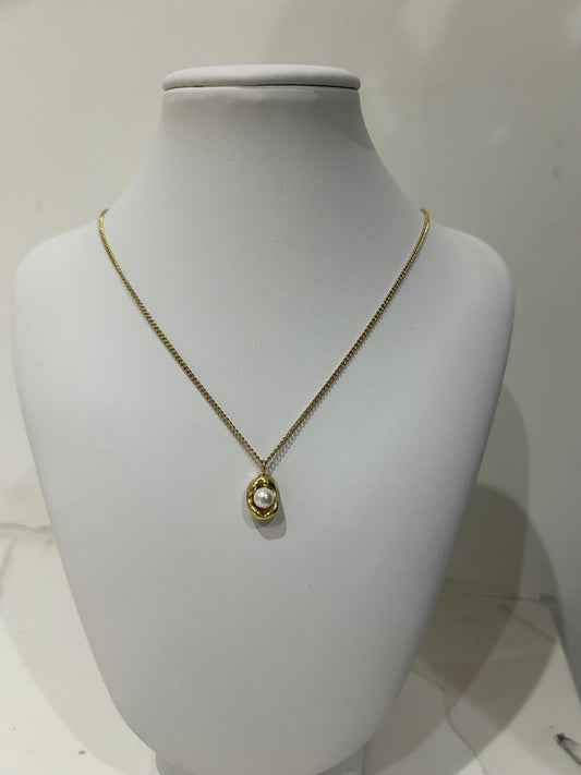 ava necklace