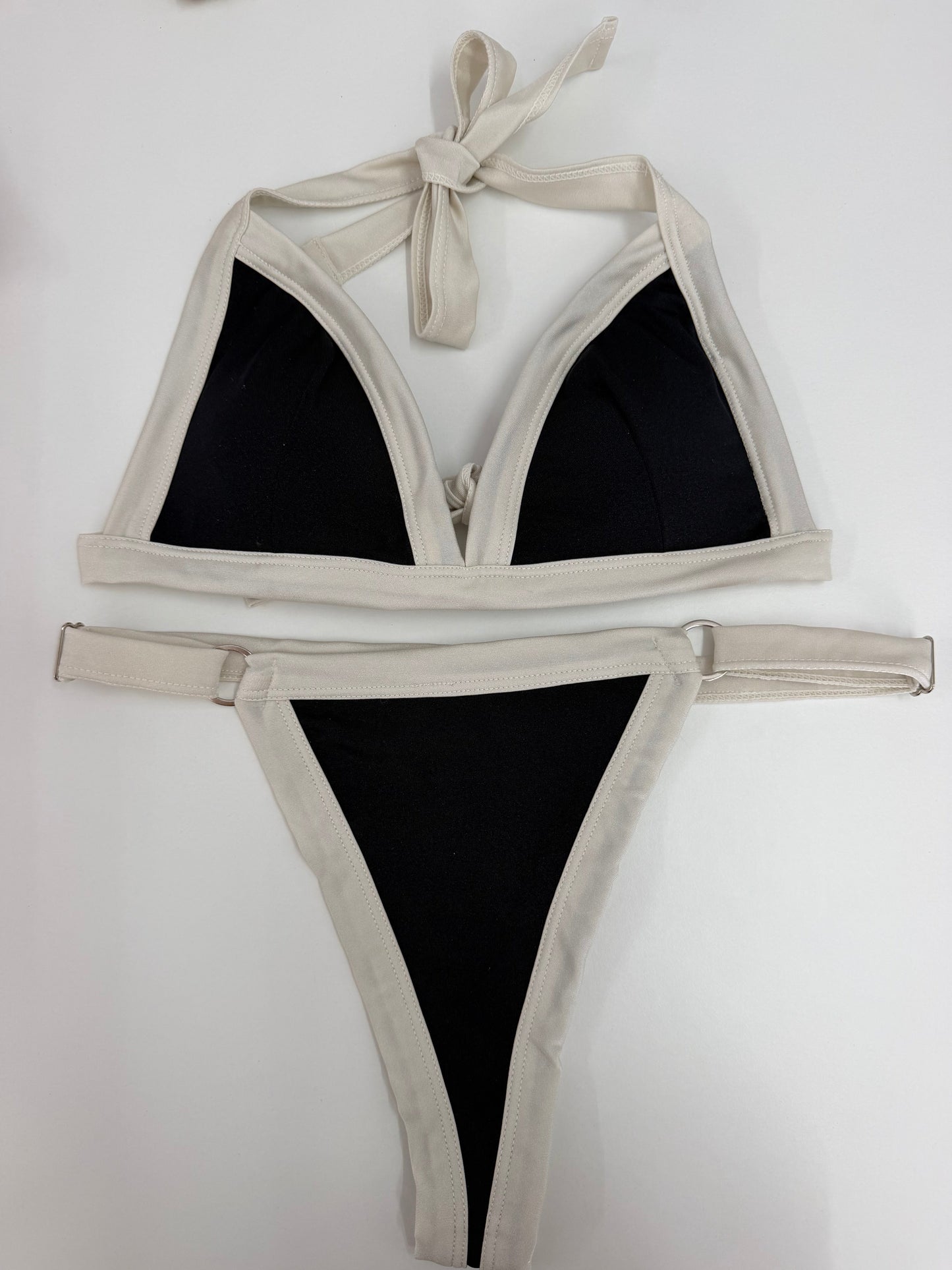 Bombshell bikini