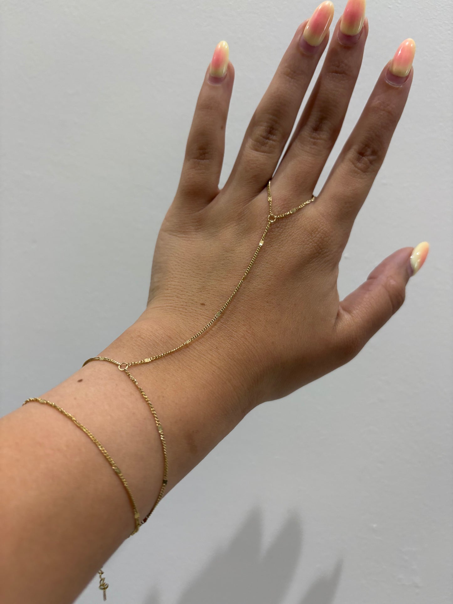 Maru Hand Chain