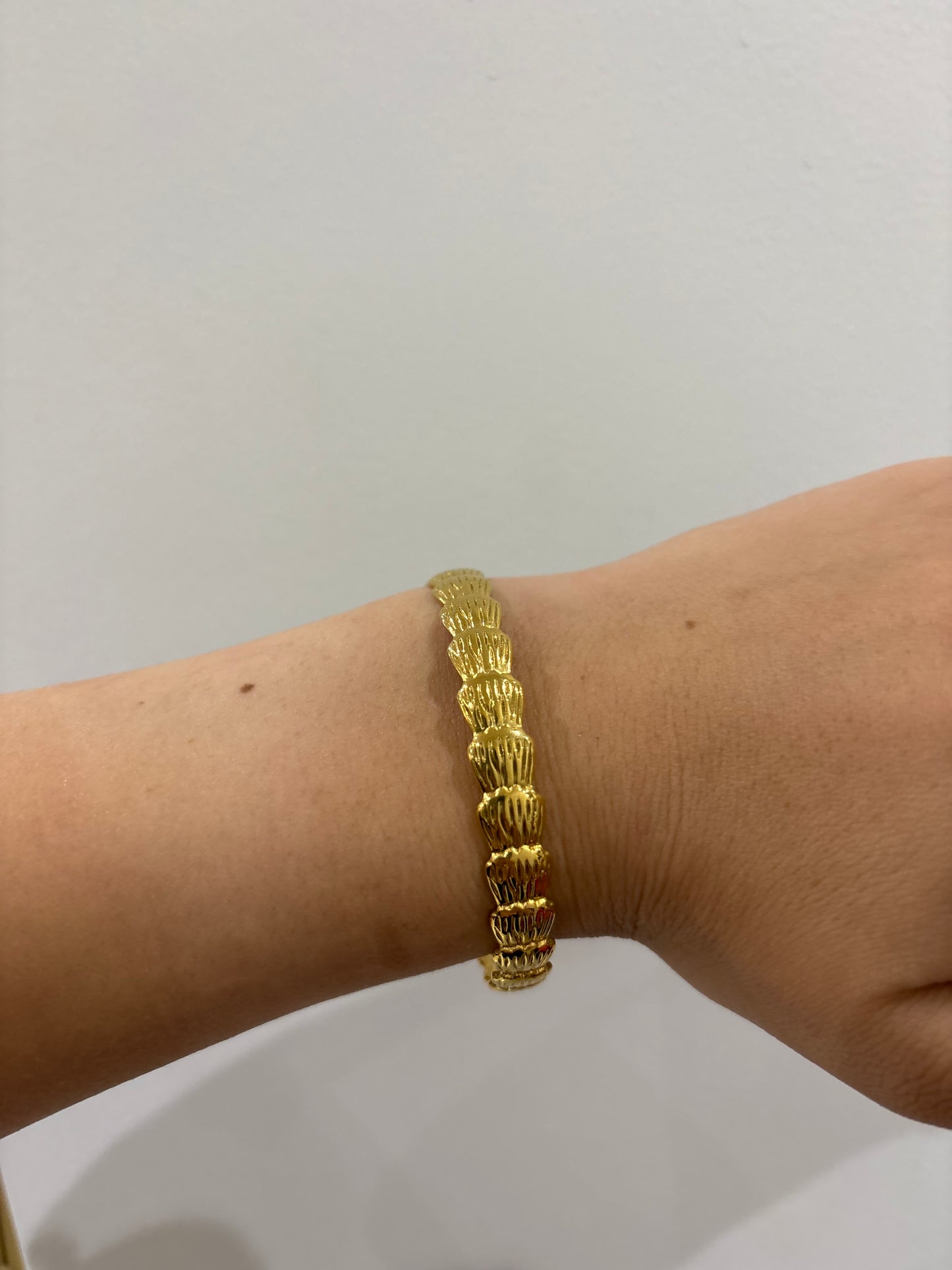 Concha bracelet